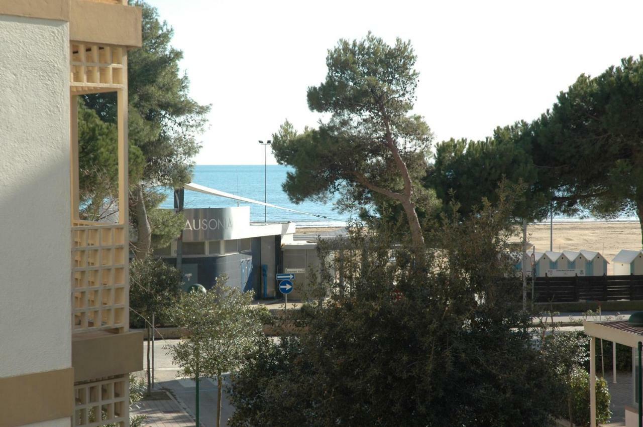 Lungomare Sabbiadoro Villa Lignano Sabbiadoro Exterior photo